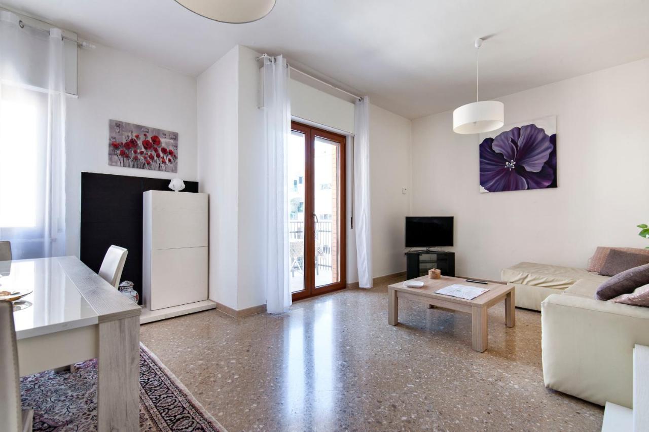 Di Palma 4 - Family House City Centre - Lecce Selection Bagian luar foto